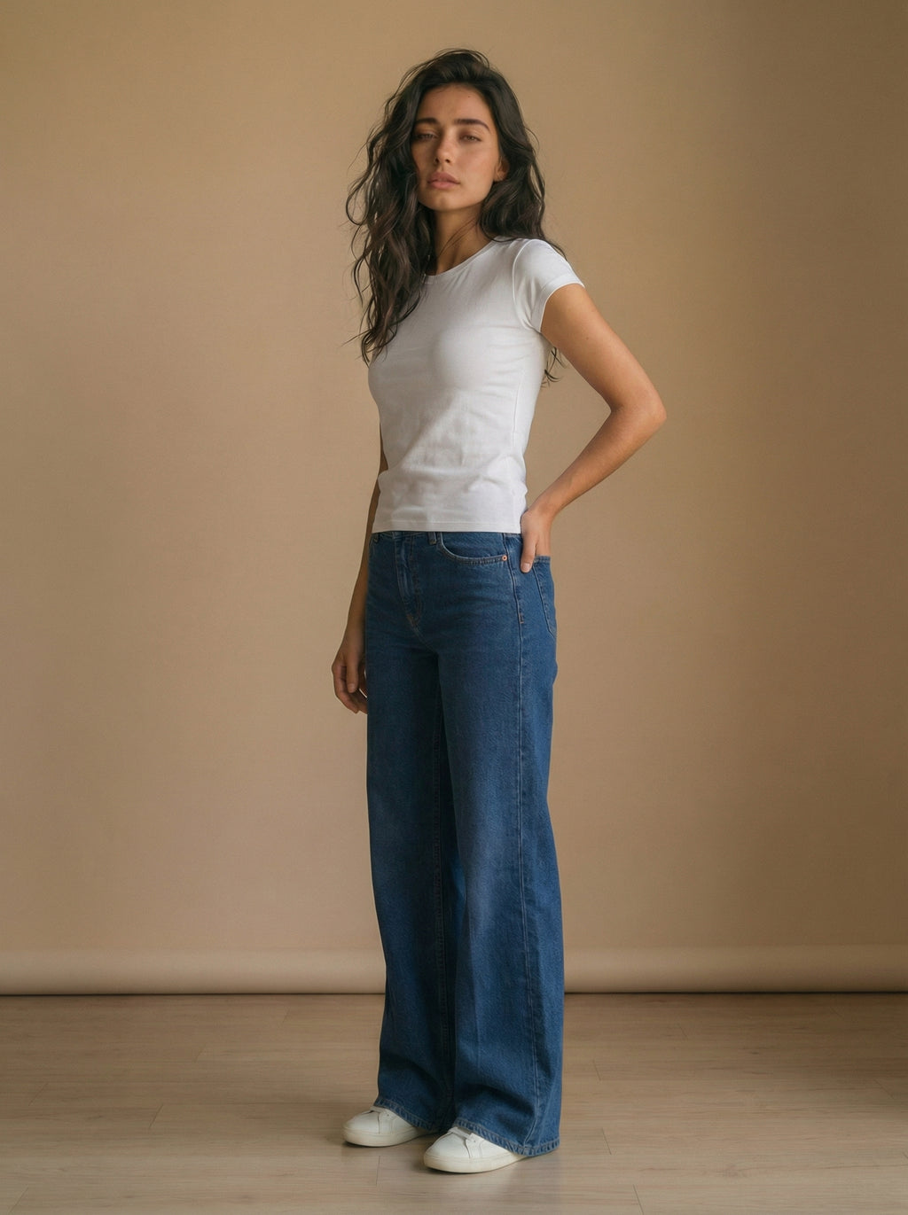 White Round Neck Cap Sleeve
