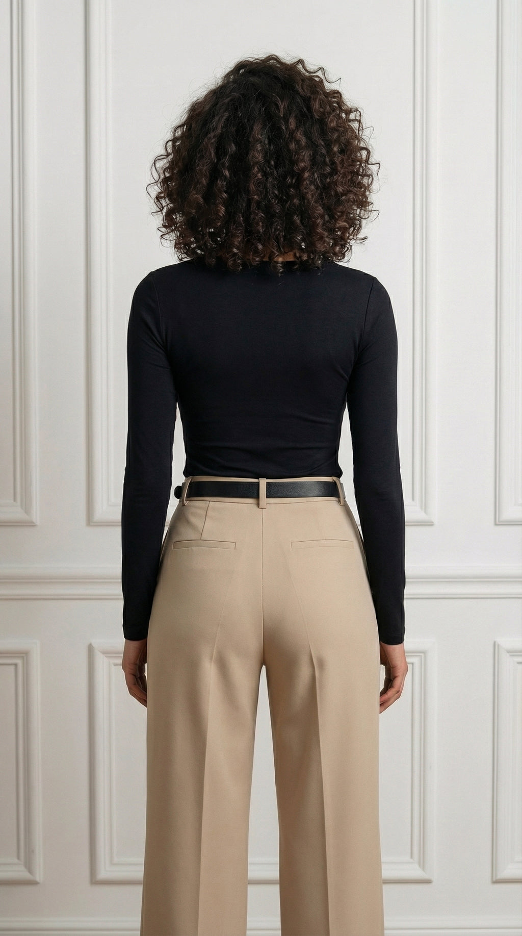 Black Scoope Neck Long Sleeve Top